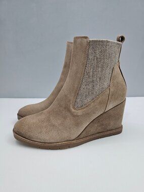 Sofft Monica Chelsea Wedge Ankle Boot Womens 9 Barley Suede Comfort Waterproof